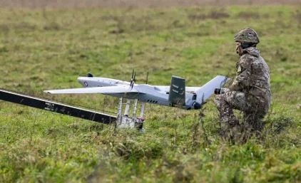 UK Defence Modernization: RAF Launches the Storm Fighter Loyal Wingman Programme